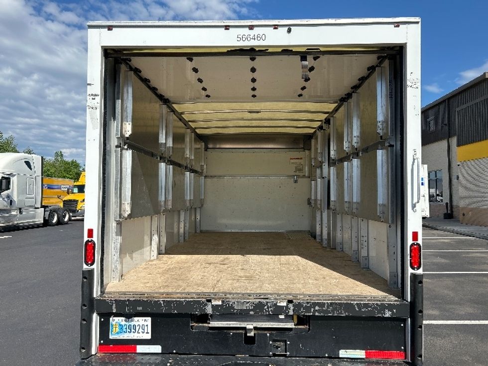 Light Duty Box Truck-Light and Medium Duty Trucks-Ford-2023-E350-Cranbury-NJ-31,464\n\t\tmiles-$ 43,000 - Image 8