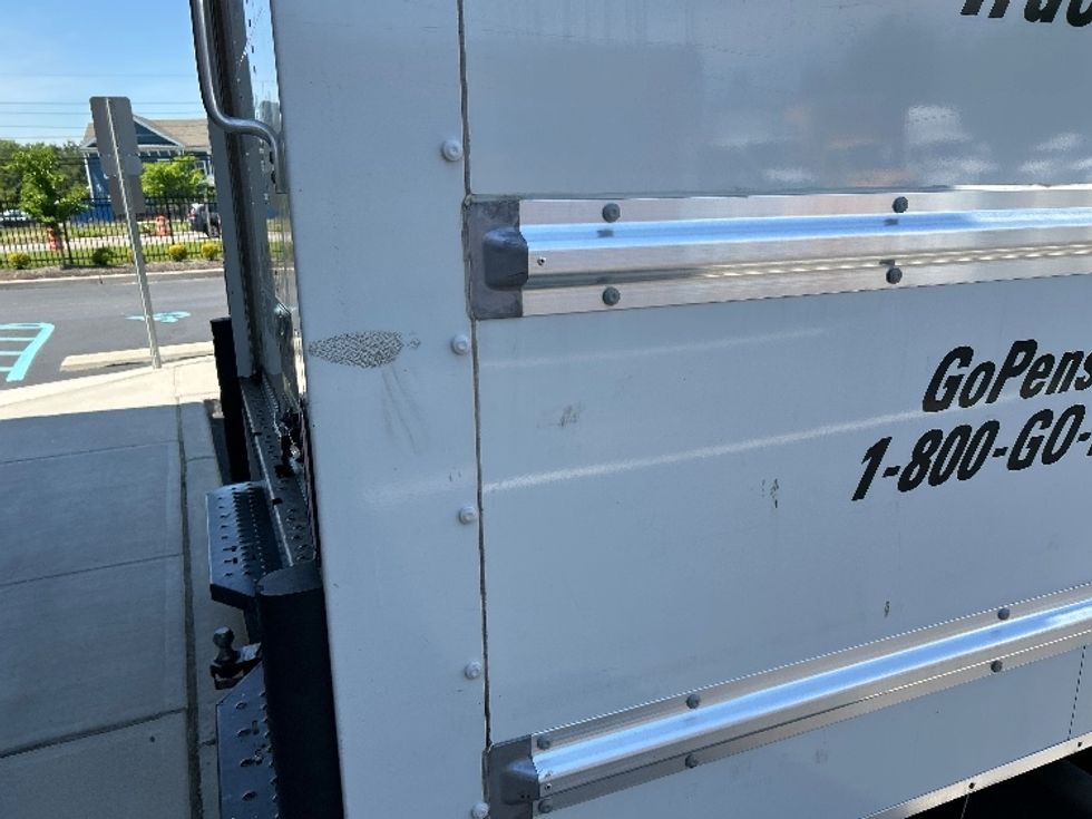 Light Duty Box Truck-Light and Medium Duty Trucks-Ford-2023-E350-Cranbury-NJ-32,396\n\t\tmiles-$ 42,750 - Image 26