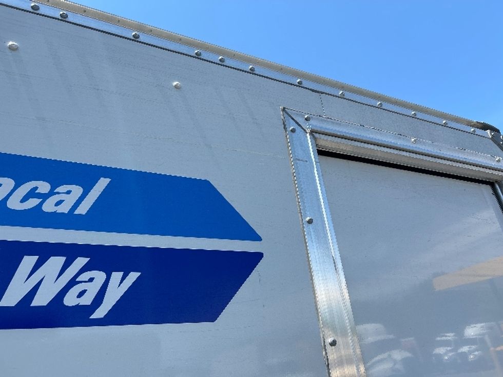 Light Duty Box Truck-Light and Medium Duty Trucks-Ford-2023-E350-Cranbury-NJ-32,396\n\t\tmiles-$ 42,750 - Image 27