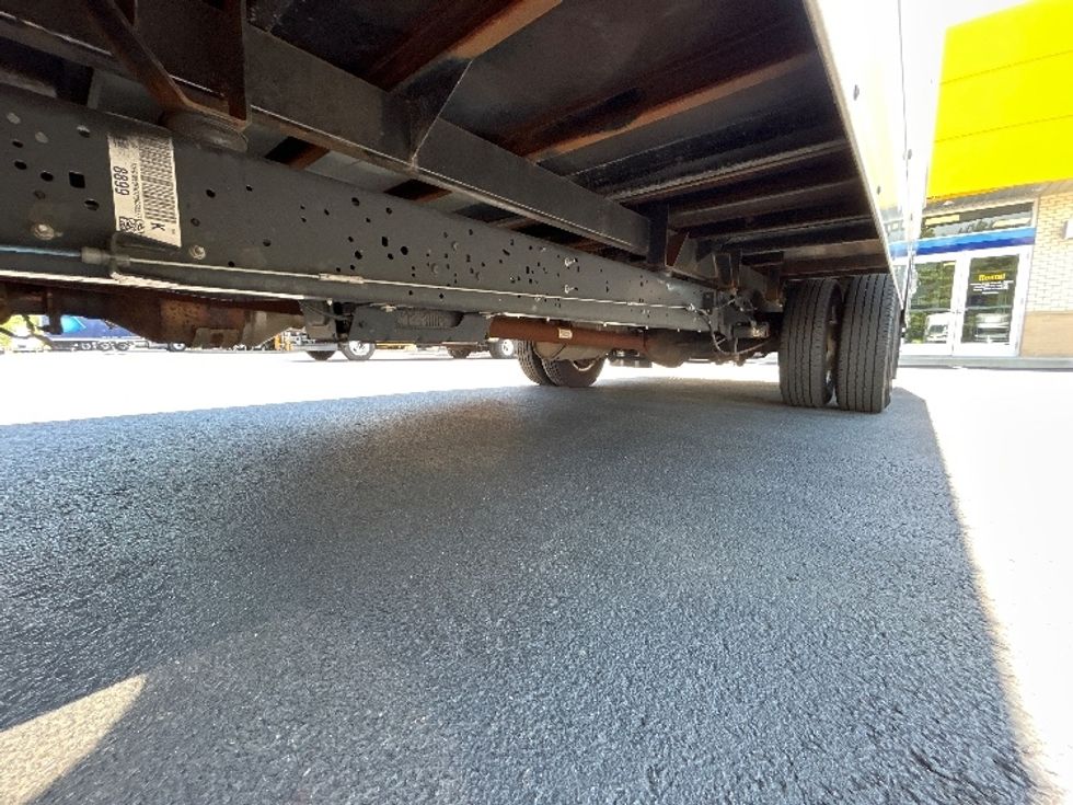 Light Duty Box Truck-Light and Medium Duty Trucks-Ford-2023-E350-Cranbury-NJ-32,396\n\t\tmiles-$ 42,750 - Image 5