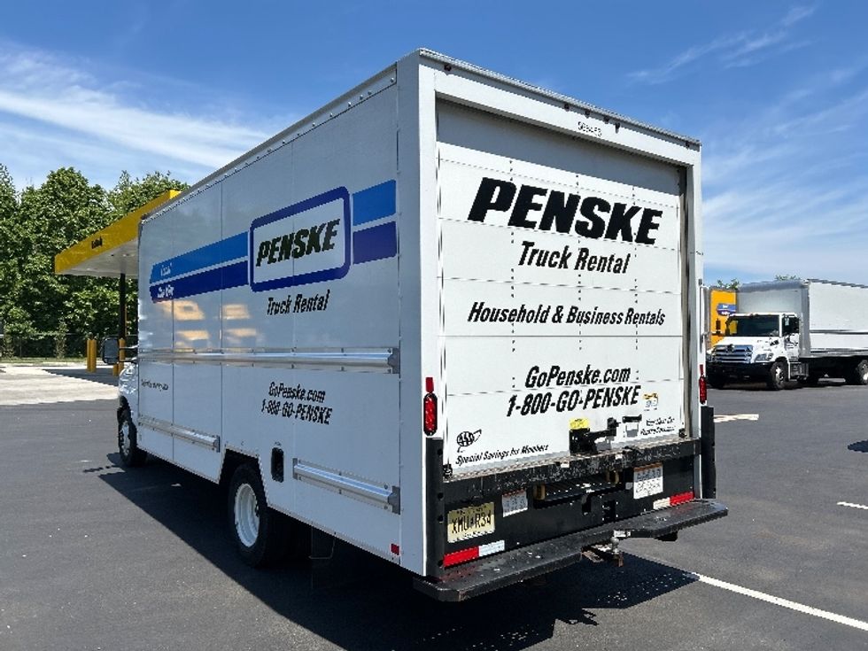 Light Duty Box Truck-Light and Medium Duty Trucks-Ford-2023-E350-Cranbury-NJ-32,396\n\t\tmiles-$ 42,750 - Image 6