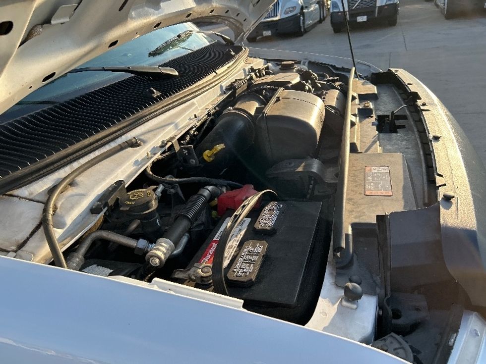 Light Duty Box Truck-Light and Medium Duty Trucks-Ford-2023-E350-Dallas-TX-106,877\n\t\tmiles-$ 31,500 - Image 22