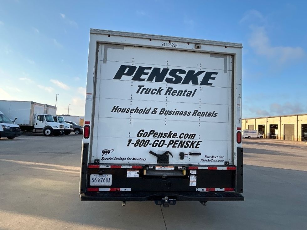 Light Duty Box Truck-Light and Medium Duty Trucks-Ford-2023-E350-Dallas-TX-106,877\n\t\tmiles-$ 31,500 - Image 7