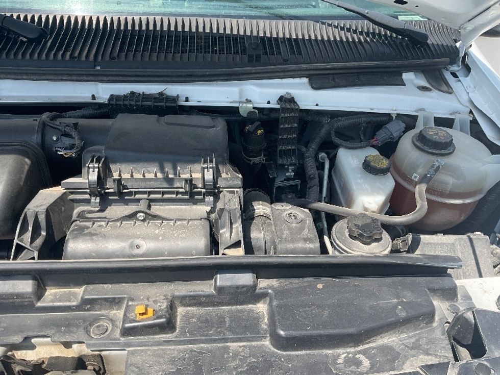Light Duty Box Truck-Light and Medium Duty Trucks-Ford-2023-E350-Earth City-MO-107,561\n\t\tmiles-$ 11,000 - Image 21