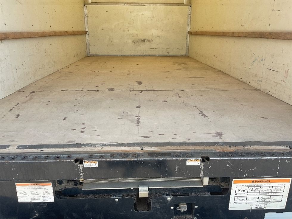 Light Duty Box Truck-Light and Medium Duty Trucks-Ford-2023-E350-Earth City-MO-107,561\n\t\tmiles-$ 11,000 - Image 8