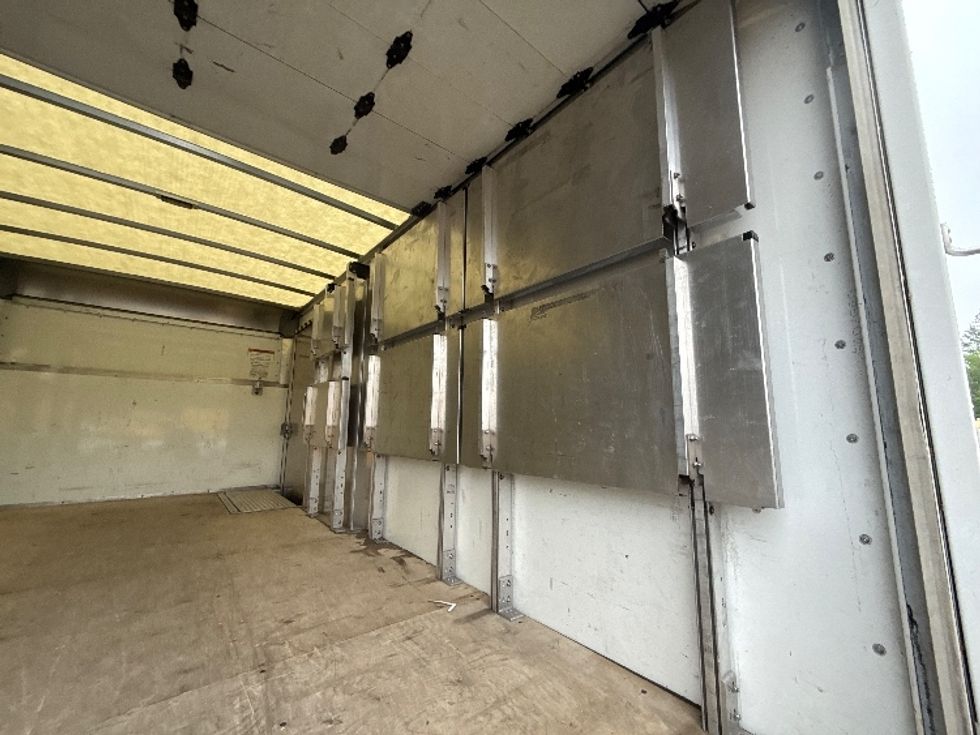 Light Duty Box Truck-Light and Medium Duty Trucks-Ford-2023-E350-Edison-NJ-37,836\n\t\tmiles-$ 42,250 - Image 12