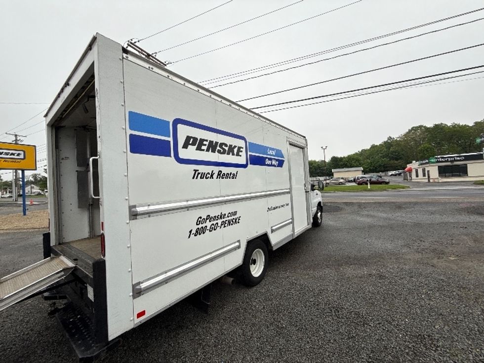 Light Duty Box Truck-Light and Medium Duty Trucks-Ford-2023-E350-Edison-NJ-37,836\n\t\tmiles-$ 42,250 - Image 13