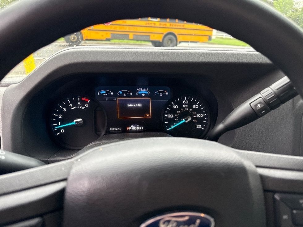 Light Duty Box Truck-Light and Medium Duty Trucks-Ford-2023-E350-Edison-NJ-37,836\n\t\tmiles-$ 42,250 - Image 17