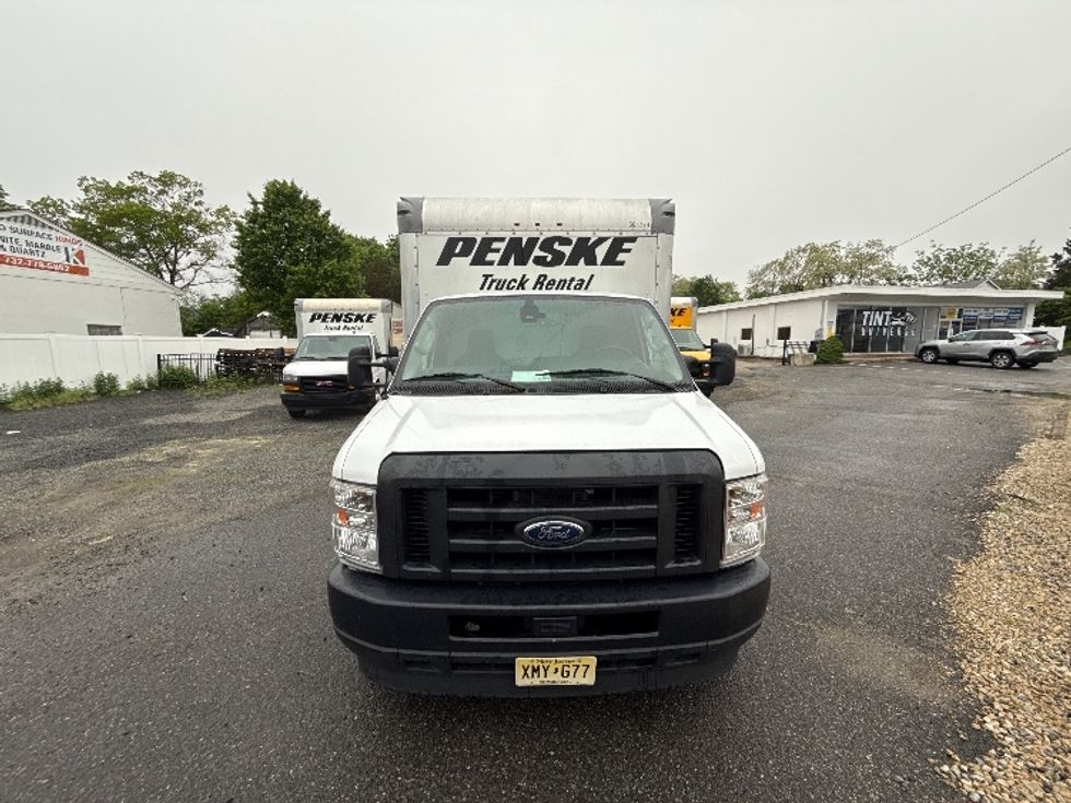 Light Duty Box Truck-Light and Medium Duty Trucks-Ford-2023-E350-Edison-NJ-37,836\n\t\tmiles-$ 42,250 - Image 2