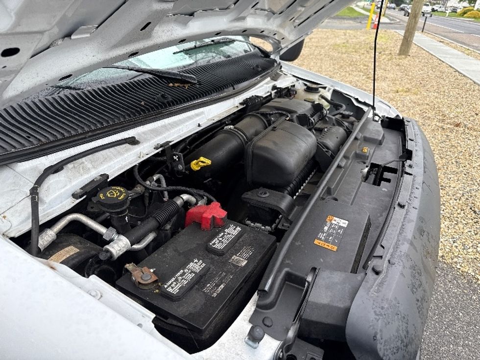 Light Duty Box Truck-Light and Medium Duty Trucks-Ford-2023-E350-Edison-NJ-37,836\n\t\tmiles-$ 42,250 - Image 23