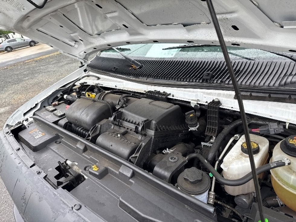 Light Duty Box Truck-Light and Medium Duty Trucks-Ford-2023-E350-Edison-NJ-37,836\n\t\tmiles-$ 42,250 - Image 24