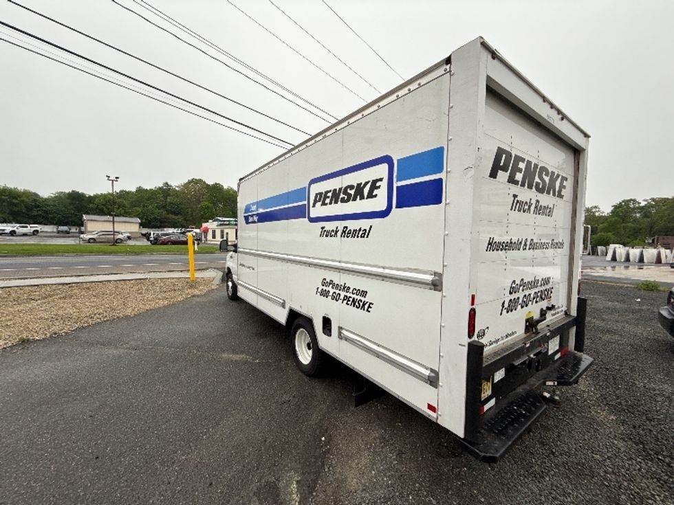 Light Duty Box Truck-Light and Medium Duty Trucks-Ford-2023-E350-Edison-NJ-37,836\n\t\tmiles-$ 42,250 - Image 6