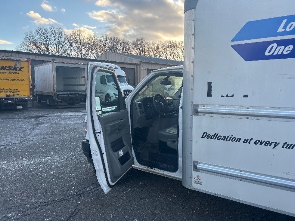 Light Duty Box Truck-Light and Medium Duty Trucks-Ford-2023-E350-Edison-NJ-47,613\n\t\tmiles-$ 40,500 - Image 16