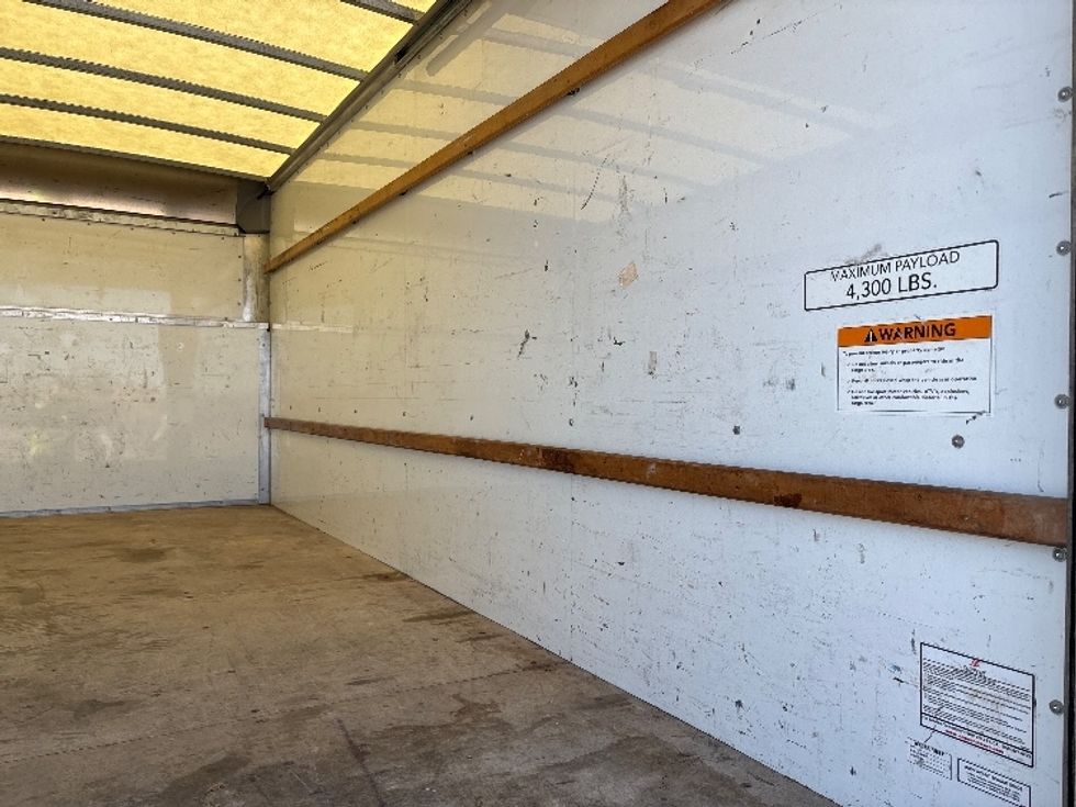 Light Duty Box Truck-Light and Medium Duty Trucks-Ford-2023-E350-El Paso-TX-105,275\n\t\tmiles-$ 29,250 - Image 10