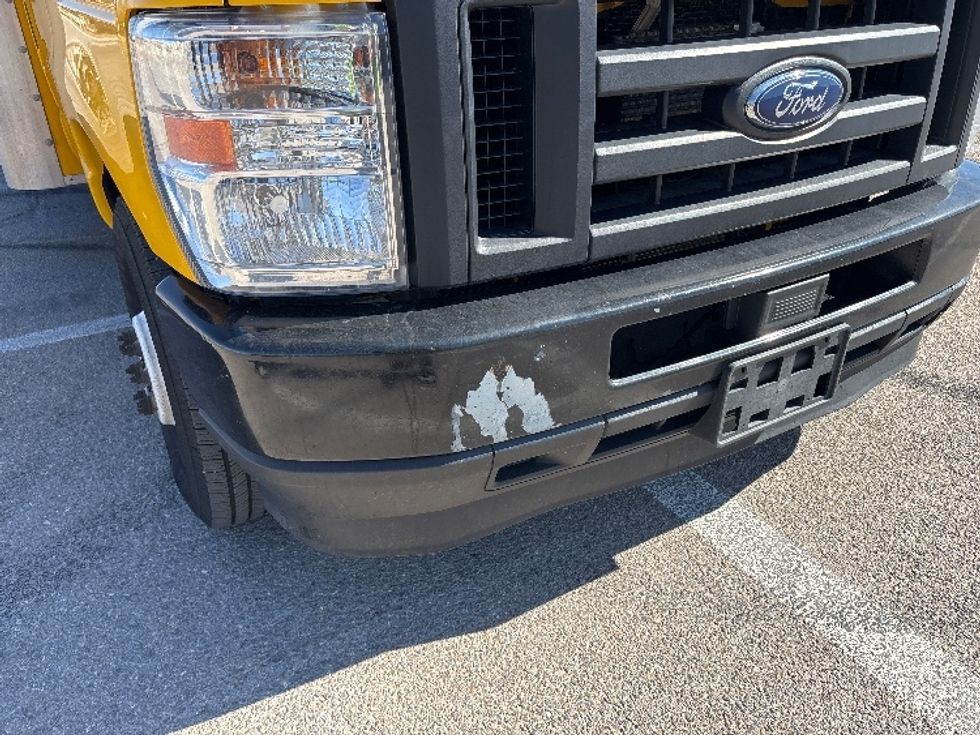 Light Duty Box Truck-Light and Medium Duty Trucks-Ford-2023-E350-El Paso-TX-105,275\n\t\tmiles-$ 29,250 - Image 23