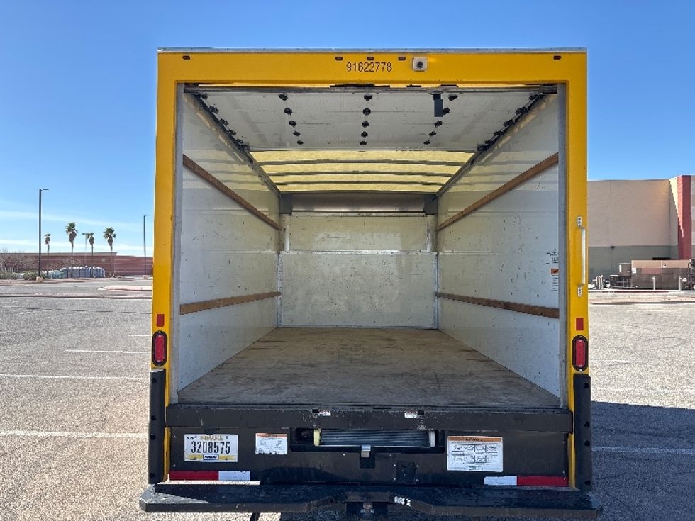 Light Duty Box Truck-Light and Medium Duty Trucks-Ford-2023-E350-El Paso-TX-105,275\n\t\tmiles-$ 29,250 - Image 8