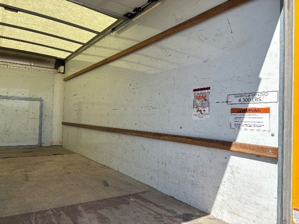 Light Duty Box Truck-Light and Medium Duty Trucks-Ford-2023-E350-El Paso-TX-90,494\n\t\tmiles-$ 29,250 - Image 11