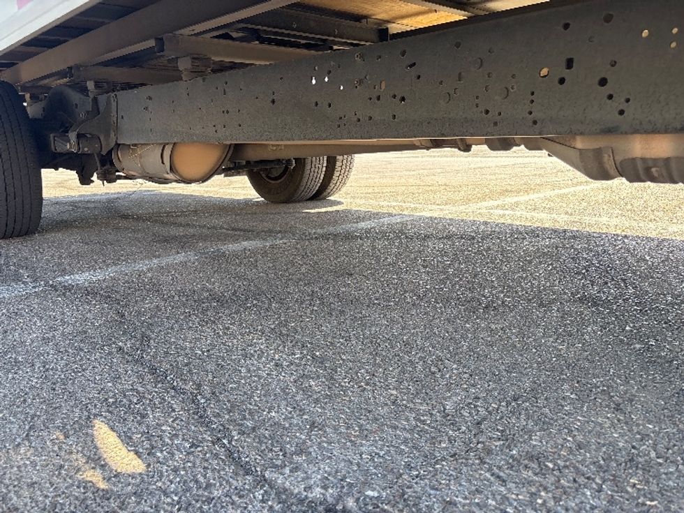 Light Duty Box Truck-Light and Medium Duty Trucks-Ford-2023-E350-El Paso-TX-90,494\n\t\tmiles-$ 29,250 - Image 13