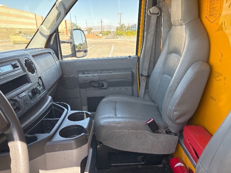 Light Duty Box Truck-Light and Medium Duty Trucks-Ford-2023-E350-El Paso-TX-90,494\n\t\tmiles-$ 29,250 - Image 18