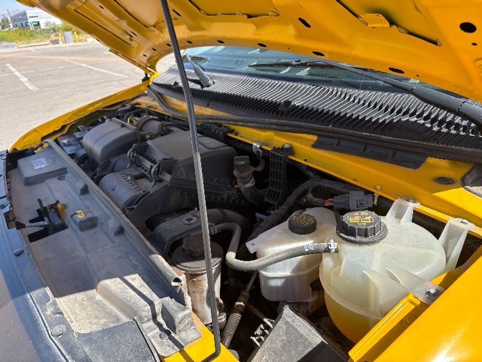 Light Duty Box Truck-Light and Medium Duty Trucks-Ford-2023-E350-El Paso-TX-90,494\n\t\tmiles-$ 29,250 - Image 23