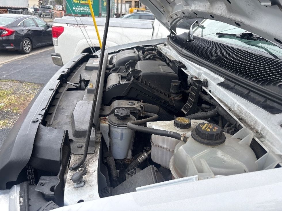 Light Duty Box Truck-Light and Medium Duty Trucks-Ford-2023-E350-Elmsford-NY-146,078\n\t\tmiles-$ 23,750 - Image 24