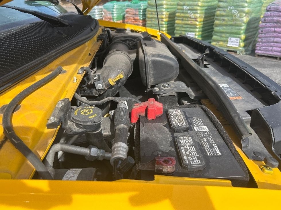 Light Duty Box Truck-Light and Medium Duty Trucks-Ford-2023-E350-Fontana-CA-103,978\n\t\tmiles-$ 29,250 - Image 23