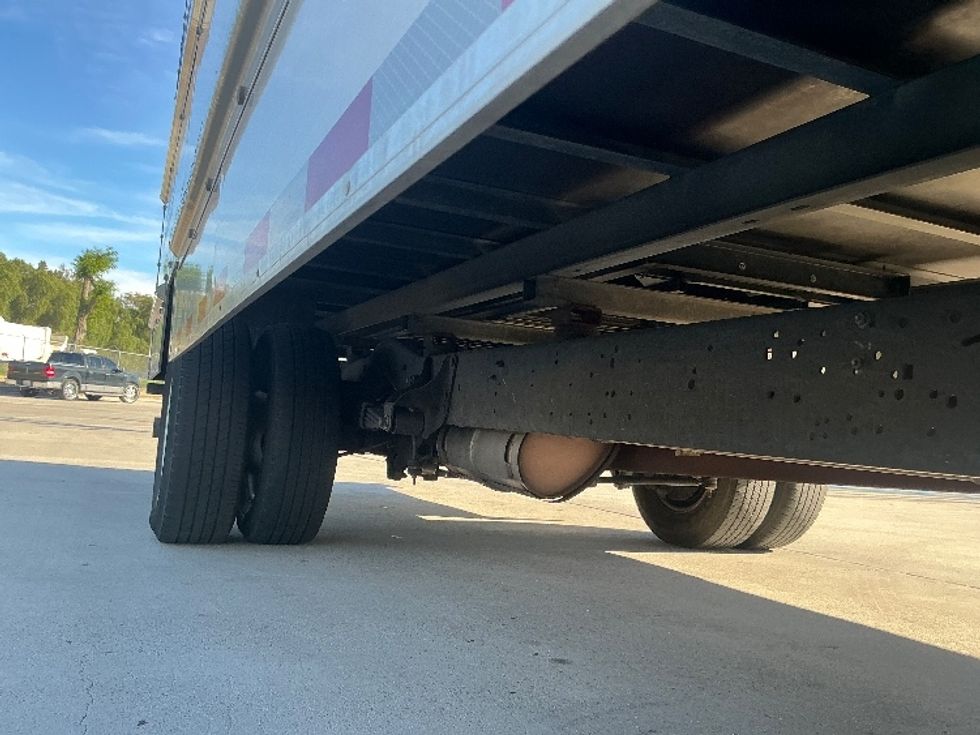 Light Duty Box Truck-Light and Medium Duty Trucks-Ford-2023-E350-Fontana-CA-87,432\n\t\tmiles-$ 35,750 - Image 14