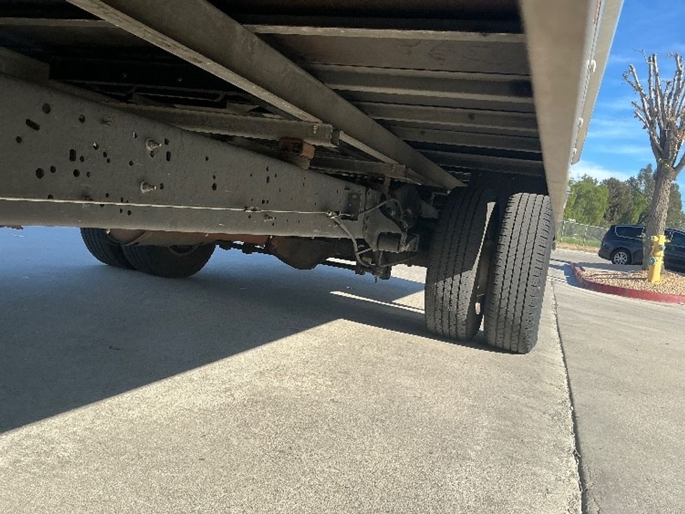 Light Duty Box Truck-Light and Medium Duty Trucks-Ford-2023-E350-Fontana-CA-87,432\n\t\tmiles-$ 35,750 - Image 5