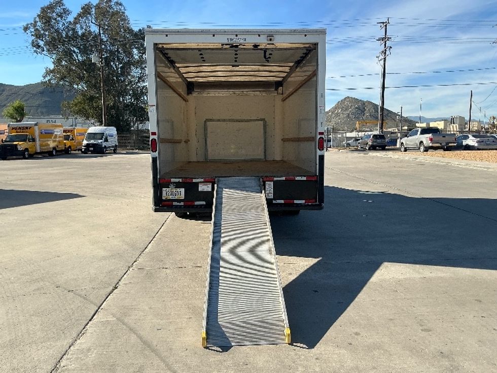 Light Duty Box Truck-Light and Medium Duty Trucks-Ford-2023-E350-Fontana-CA-87,432\n\t\tmiles-$ 35,750 - Image 9
