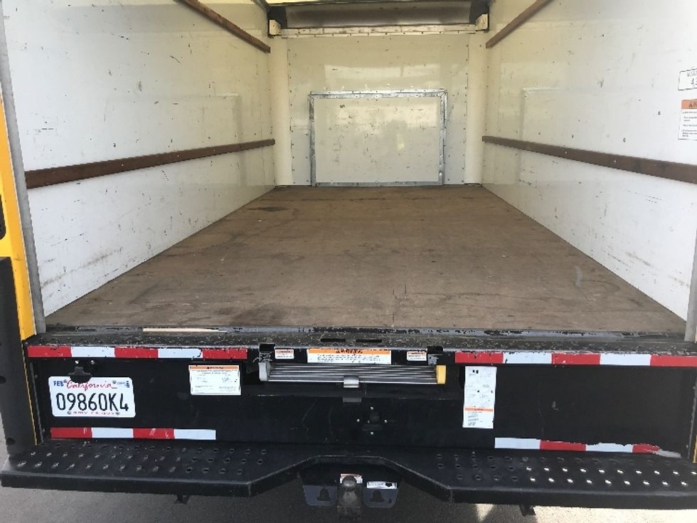 Light Duty Box Truck-Light and Medium Duty Trucks-Ford-2023-E350-Fontana-CA-90,602\n\t\tmiles-$ 31,500 - Image 10