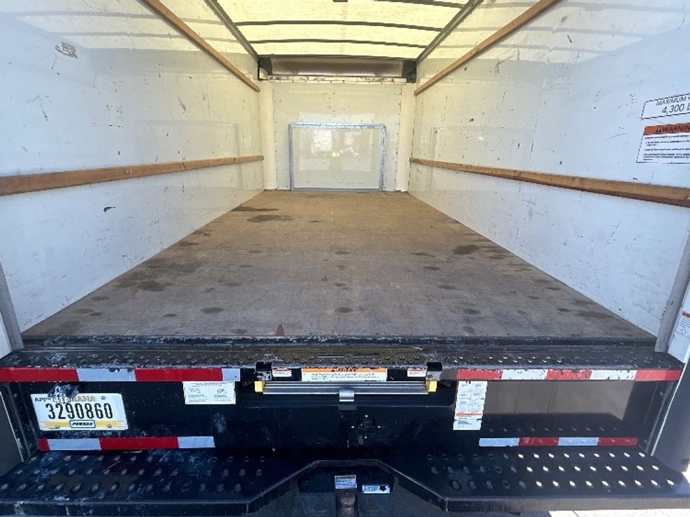 Light Duty Box Truck-Light and Medium Duty Trucks-Ford-2023-E350-Fontana-CA-93,049\n\t\tmiles-$ 34,750 - Image 10