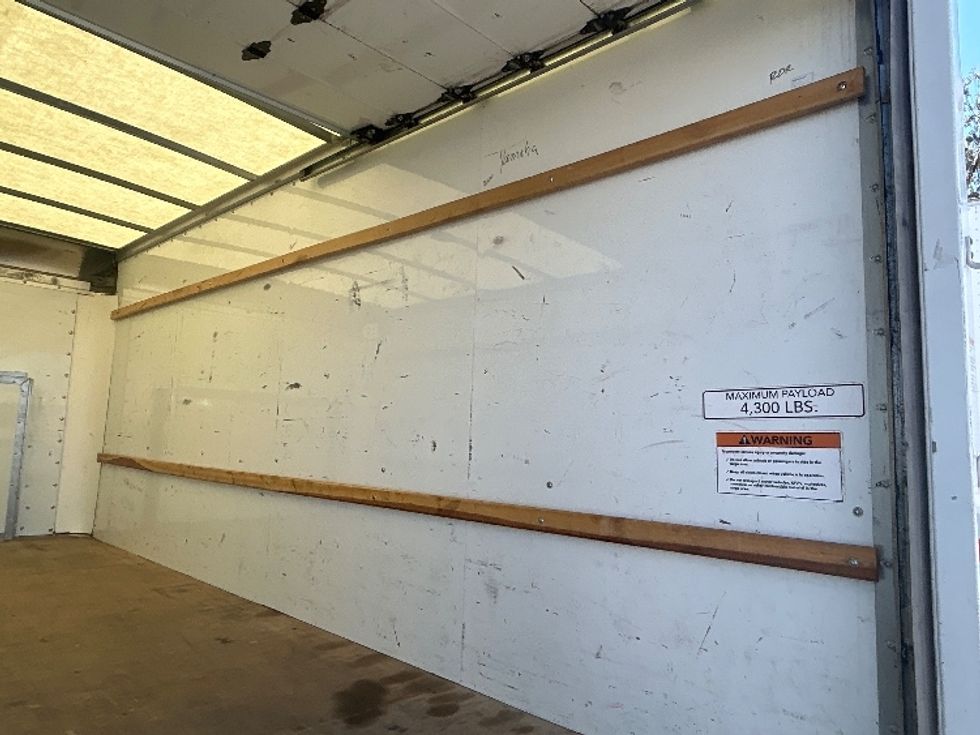 Light Duty Box Truck-Light and Medium Duty Trucks-Ford-2023-E350-Fontana-CA-93,049\n\t\tmiles-$ 34,750 - Image 12