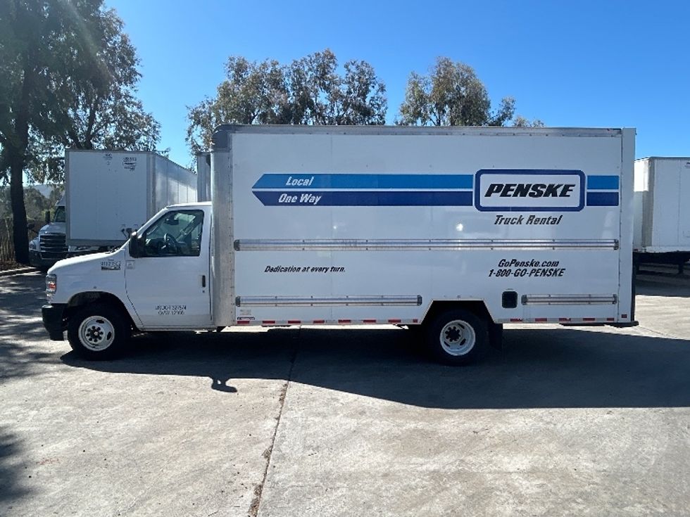 Light Duty Box Truck-Light and Medium Duty Trucks-Ford-2023-E350-Fontana-CA-93,049\n\t\tmiles-$ 34,750 - Image 4