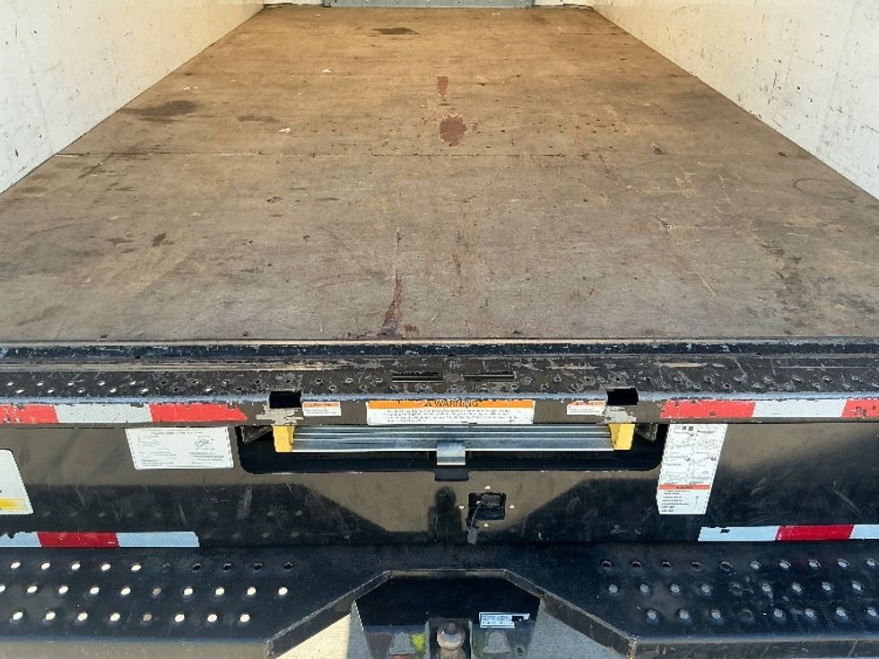 Light Duty Box Truck-Light and Medium Duty Trucks-Ford-2023-E350-Fontana-CA-94,908\n\t\tmiles-$ 31,000 - Image 10