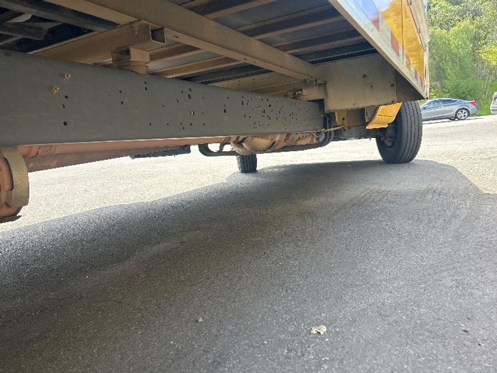 Light Duty Box Truck-Light and Medium Duty Trucks-Ford-2023-E350-Fontana-CA-97,557\n\t\tmiles-$ 30,250 - Image 14