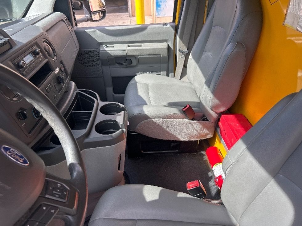Light Duty Box Truck-Light and Medium Duty Trucks-Ford-2023-E350-Fontana-CA-97,557\n\t\tmiles-$ 30,250 - Image 19