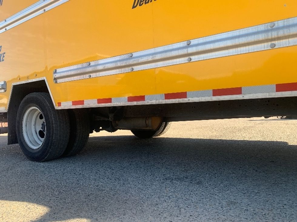 Light Duty Box Truck-Light and Medium Duty Trucks-Ford-2023-E350-Fresno-CA-102,470\n\t\tmiles-$ 29,000 - Image 14