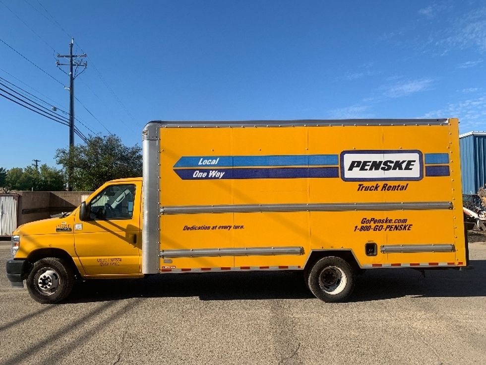 Light Duty Box Truck-Light and Medium Duty Trucks-Ford-2023-E350-Fresno-CA-102,470\n\t\tmiles-$ 29,000 - Image 4