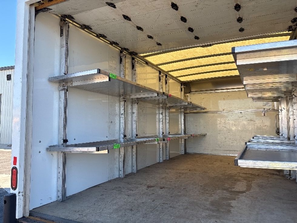 Light Duty Box Truck-Light and Medium Duty Trucks-Ford-2023-E350-Fresno-CA-64,772\n\t\tmiles-$ 41,750 - Image 8