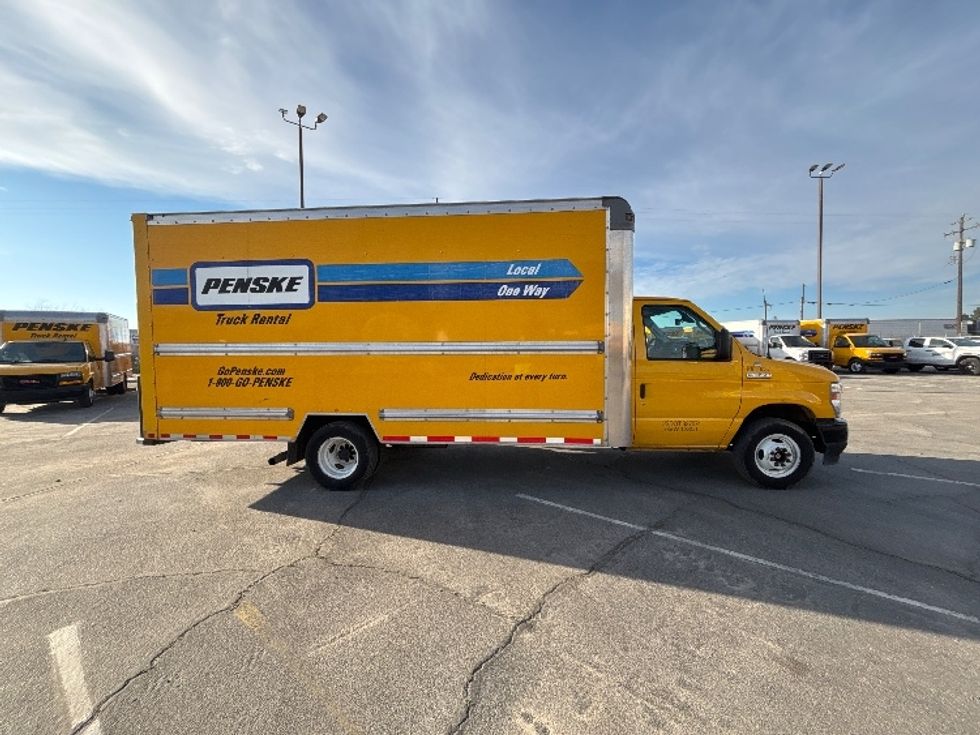 Light Duty Box Truck-Light and Medium Duty Trucks-Ford-2023-E350-Fresno-CA-97,661\n\t\tmiles-$ 30,250 - Image 13