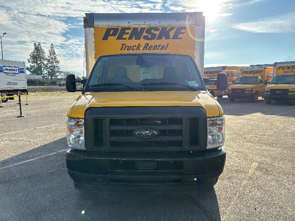 Light Duty Box Truck-Light and Medium Duty Trucks-Ford-2023-E350-Fresno-CA-97,661\n\t\tmiles-$ 30,250 - Image 2