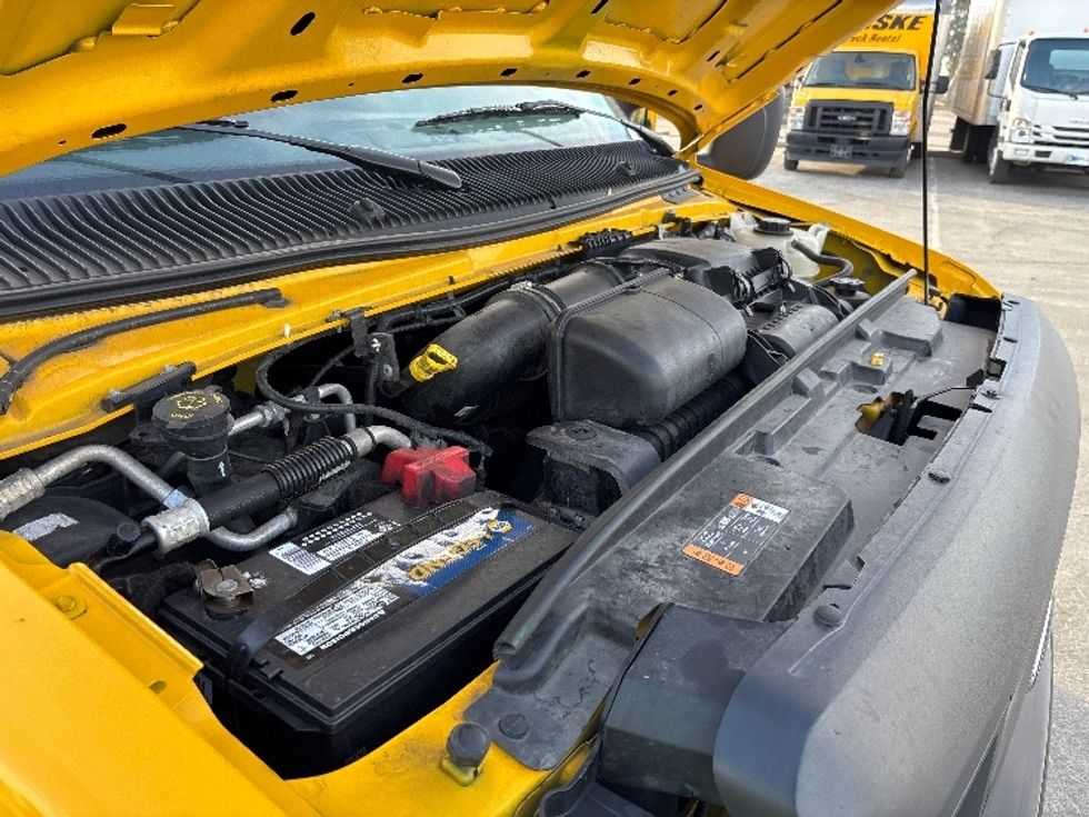 Light Duty Box Truck-Light and Medium Duty Trucks-Ford-2023-E350-Fresno-CA-97,661\n\t\tmiles-$ 30,250 - Image 21