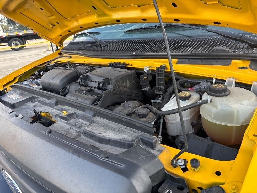 Light Duty Box Truck-Light and Medium Duty Trucks-Ford-2023-E350-Fresno-CA-97,661\n\t\tmiles-$ 30,250 - Image 22