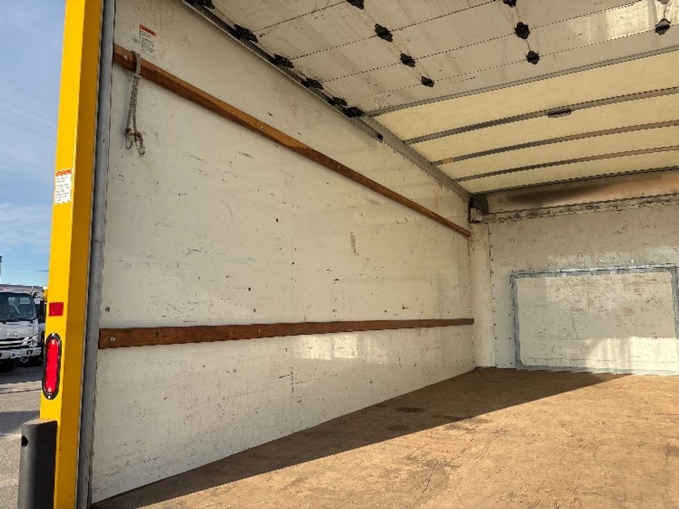 Light Duty Box Truck-Light and Medium Duty Trucks-Ford-2023-E350-Fresno-CA-97,661\n\t\tmiles-$ 30,250 - Image 9