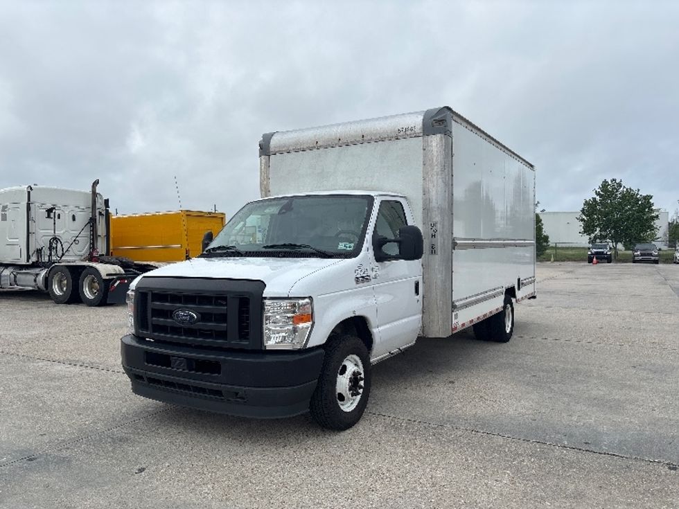 Light Duty Box Truck-Light and Medium Duty Trucks-Ford-2023-E350-Hammond-LA-129,213\n\t\tmiles-$ 29,000 - Image 3