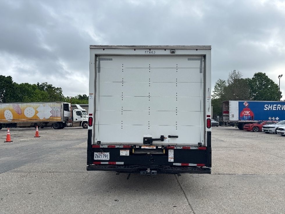 Light Duty Box Truck-Light and Medium Duty Trucks-Ford-2023-E350-Hammond-LA-129,213\n\t\tmiles-$ 29,000 - Image 6