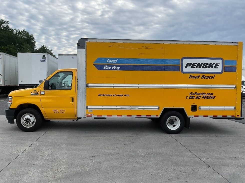 Light Duty Box Truck-Light and Medium Duty Trucks-Ford-2023-E350-Harahan-LA-95,241\n\t\tmiles-$ 30,000 - Image 4