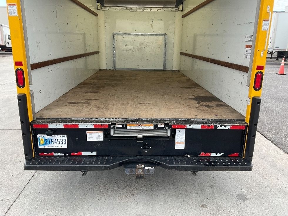 Light Duty Box Truck-Light and Medium Duty Trucks-Ford-2023-E350-Harahan-LA-95,241\n\t\tmiles-$ 30,000 - Image 9