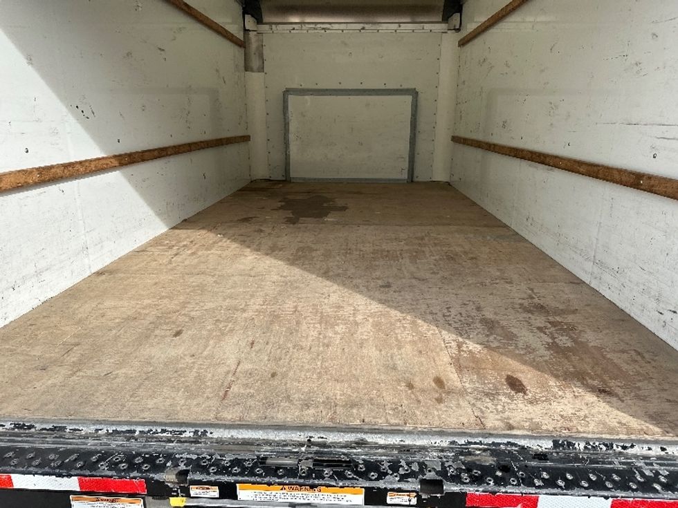 Light Duty Box Truck-Light and Medium Duty Trucks-Ford-2023-E350-Huntington-WV-117,376\n\t\tmiles-$ 28,500 - Image 10