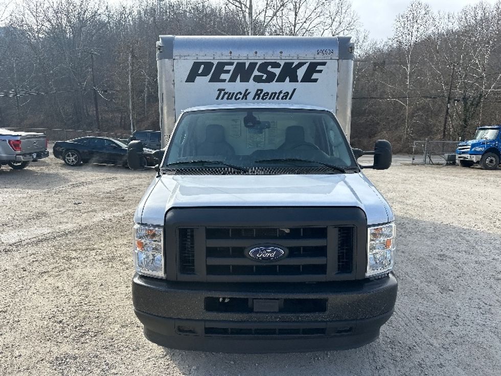 Light Duty Box Truck-Light and Medium Duty Trucks-Ford-2023-E350-Huntington-WV-117,376\n\t\tmiles-$ 28,500 - Image 2